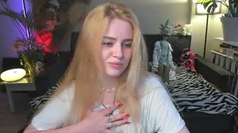 Snapshot of alexa_pirs chatting on 18, 7, 2026 alexa_pirs online show from 18, 7, 2026
