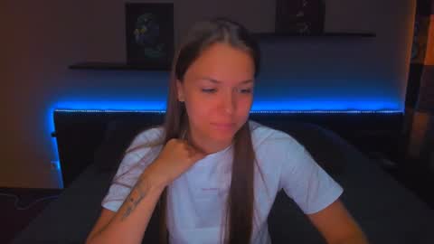 Snapshot of alexabarkley chatting on 10, 6, 2026 angel online show from 10, 6, 2026