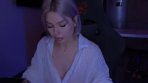 Alexa Mason online show from 1, 11, 2025