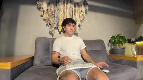 Alex  Dani online show from 24, 2, 2025