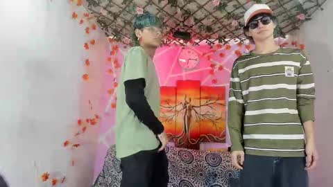 chicos hot online show from 2, 12, 2025