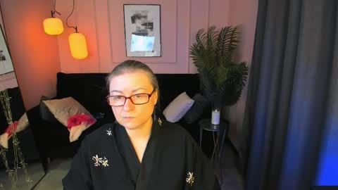 Alexandra online show from 5, 4, 2026