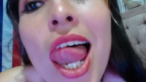 Snapshot of alexandrasaen chatting on 10, 6, 2026 alexandrasaen online show from 10, 6, 2026