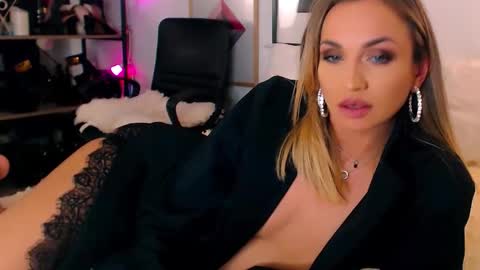 alexandrawooow online show from 5, 5, 2026