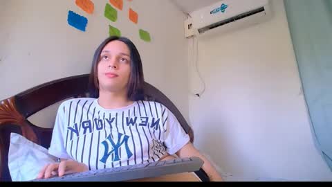 Snapshot of alexandre_chuad chatting on 13, 7, 2026 Alexa online show from 13, 7, 2026
