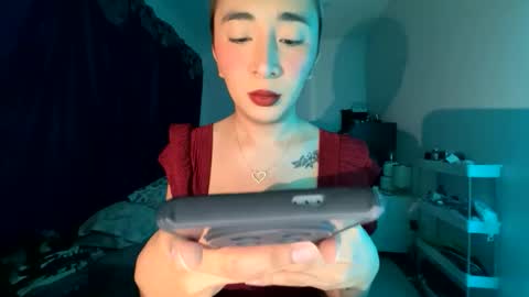 adrianagreyson online show from 13, 5, 2026