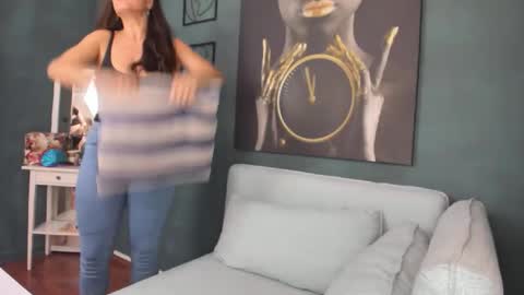 Snapshot of alexanikole chatting on 19, 5, 2026 AlexaNikole online show from 19, 5, 2026