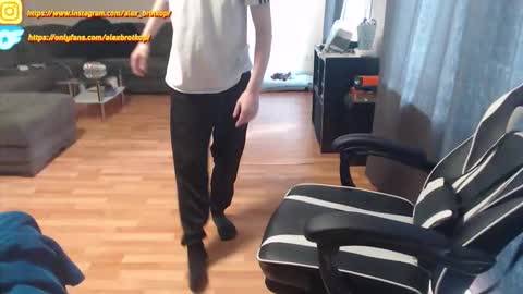 Alex online show from 8, 10, 2025