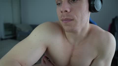 Snapshot of alexfit96 chatting on 8, 2, 2025 alexfit96 online show from 8, 2, 2025