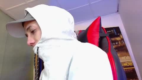 alexgiraldo__ online show from 22, 5, 2026