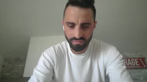 alexhot132 online show from 10, 4, 2026