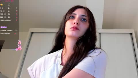 Snapshot of alexialuxe chatting on 15, 6, 2026 alexialuxe online show from 15, 6, 2026