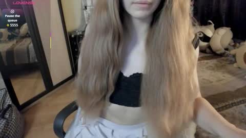 alexiamaiex online show from 28, 2, 2026