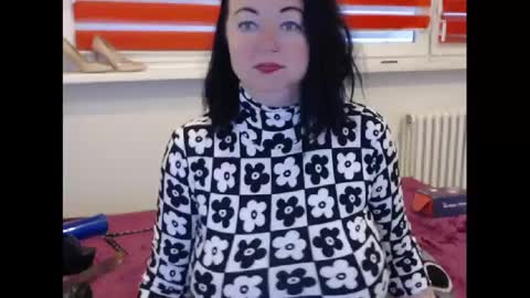 Snapshot of alexie33 chatting on 11, 2, 2025 alexie33 online show from 11, 2, 2025