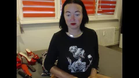 Snapshot of alexie33 chatting on 10, 9, 2025 alexie33 online show from 10, 9, 2025