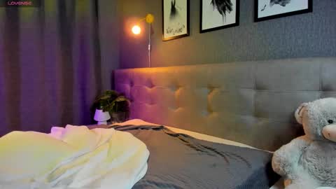 Alexis   Mon Tue Wed Thu Fri 7 GMT 0100am-0700am  online show from 3, 11, 2025