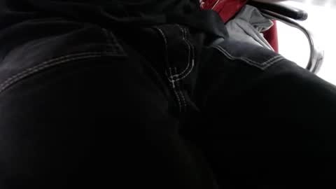 Snapshot of alextwunkk chatting on 5, 1, 2025 Alex online show from 5, 1, 2025