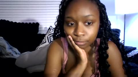 Alexus Renee online show from 29, 7, 2026