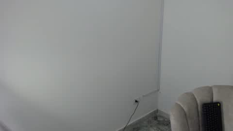 Snapshot of alexx_cum18 chatting on 26, 6, 2026 alexx_cum18 online show from 26, 6, 2026
