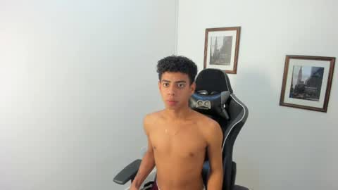 Snapshot of alexx_cum18 chatting on 7, 7, 2026 alexx_cum18 online show from 7, 7, 2026