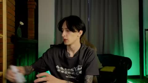 Alex online show from 12, 4, 2026