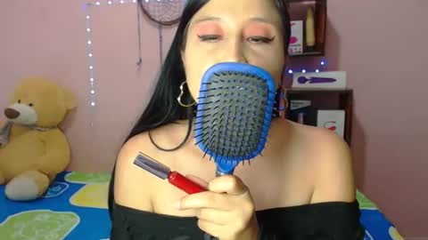 Snapshot of ali_squirt chatting on 8, 6, 2026 alixia online show from 8, 6, 2026