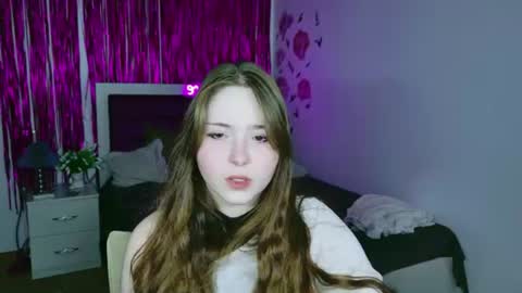 AlicaPeach online show from 4, 8, 2026