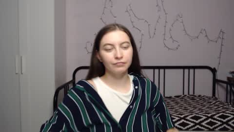 Snapshot of alice_________________________ chatting on 2, 12, 2024 Alice online show from 2, 12, 2024