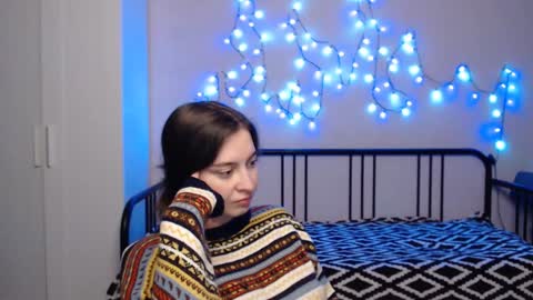 Snapshot of alice_________________________ chatting on 25, 12, 2024 Alice online show from 25, 12, 2024