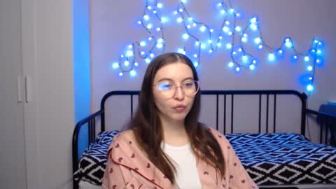 Snapshot of alice_________________________ chatting on 16, 1, 2025 Alice online show from 16, 1, 2025