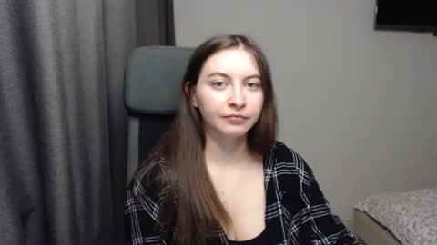 Snapshot of alice_________________________ chatting on 1, 2, 2025 Alice online show from 1, 2, 2025