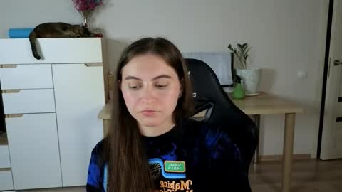 Snapshot of alice_________________________ chatting on 9, 9, 2025 Alice online show from 9, 9, 2025