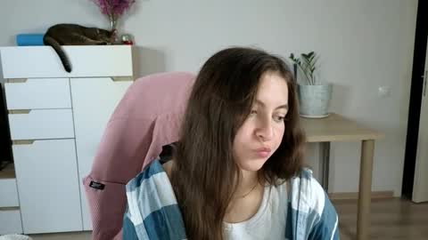 Snapshot of alice_________________________ chatting on 20, 9, 2025 Alice online show from 20, 9, 2025