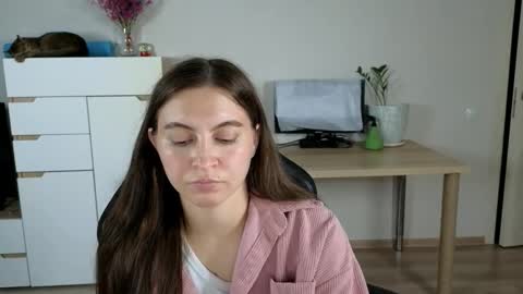 Snapshot of alice_________________________ chatting on 26, 9, 2025 Alice online show from 26, 9, 2025