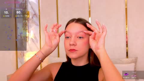 Snapshot of alice_charmy chatting on 23, 1, 2025 Alice in Wonderland online show from 23, 1, 2025