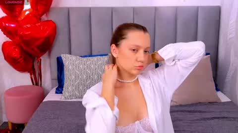 Snapshot of alice_charmy chatting on 19, 2, 2025 Alice in Wonderland online show from 19, 2, 2025