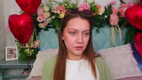 Snapshot of alice_charmy chatting on 10, 2, 2026 Alice in Wonderland online show from 10, 2, 2026