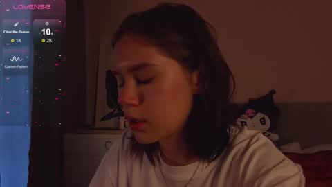 Snapshot of alice_miiiller chatting on 3, 10, 2025 Alice online show from 3, 10, 2025