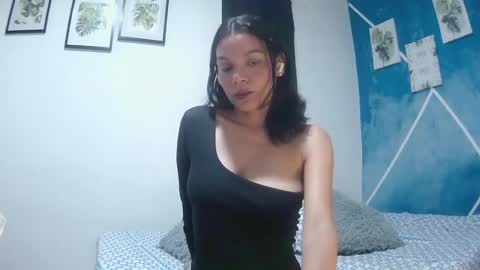 Snapshot of alice_paola chatting on 14, 6, 2026 alice_paola online show from 14, 6, 2026