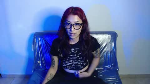      online show from 2, 12, 2025