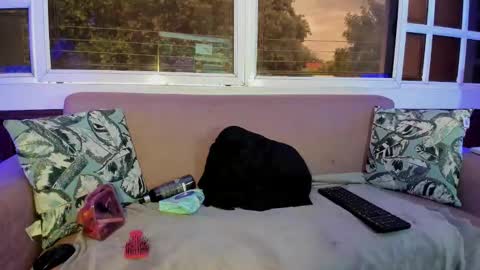 alice_simpson1 online show from 13, 10, 2025
