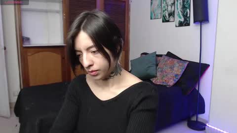 Snapshot of alicee_logan_ chatting on 2, 10, 2025 alicee_logan_ online show from 2, 10, 2025