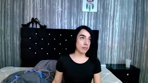 Snapshot of alicee_moonn chatting on 13, 1, 2026 alicee_moonn online show from 13, 1, 2026