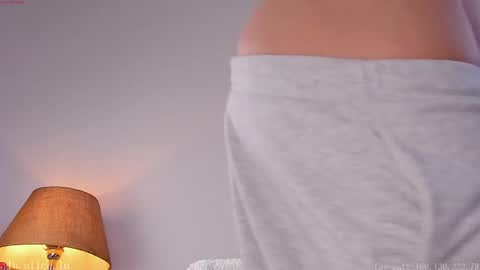 Snapshot of alicelu_ chatting on 24, 2, 2025 Elle online show from 24, 2, 2025