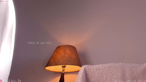 Snapshot of alicelu_ chatting on 9, 3, 2025 Elle online show from 9, 3, 2025