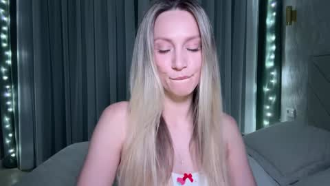 Snapshot of alicewonders_ chatting on 1, 12, 2024 Alice online show from 1, 12, 2024