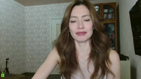 Snapshot of alicia_savory chatting on 8, 10, 2025 Alicia online show from 8, 10, 2025