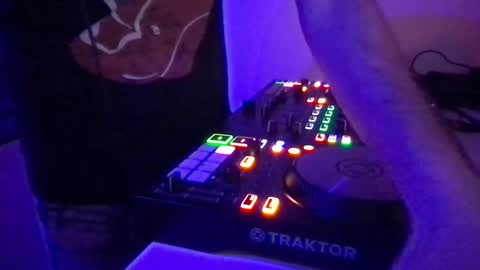 busco rockera online show from 2, 3, 2025