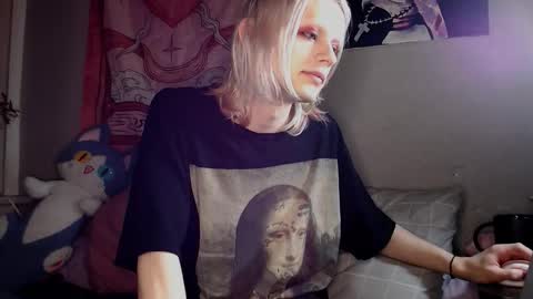 Alien Bella online show from 22, 2, 2026