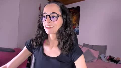 Aiko  Independent Model  online show from 15, 12, 2025